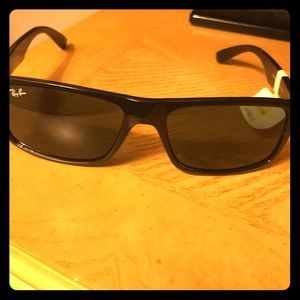 Men’s Ray-Ban sunglasses